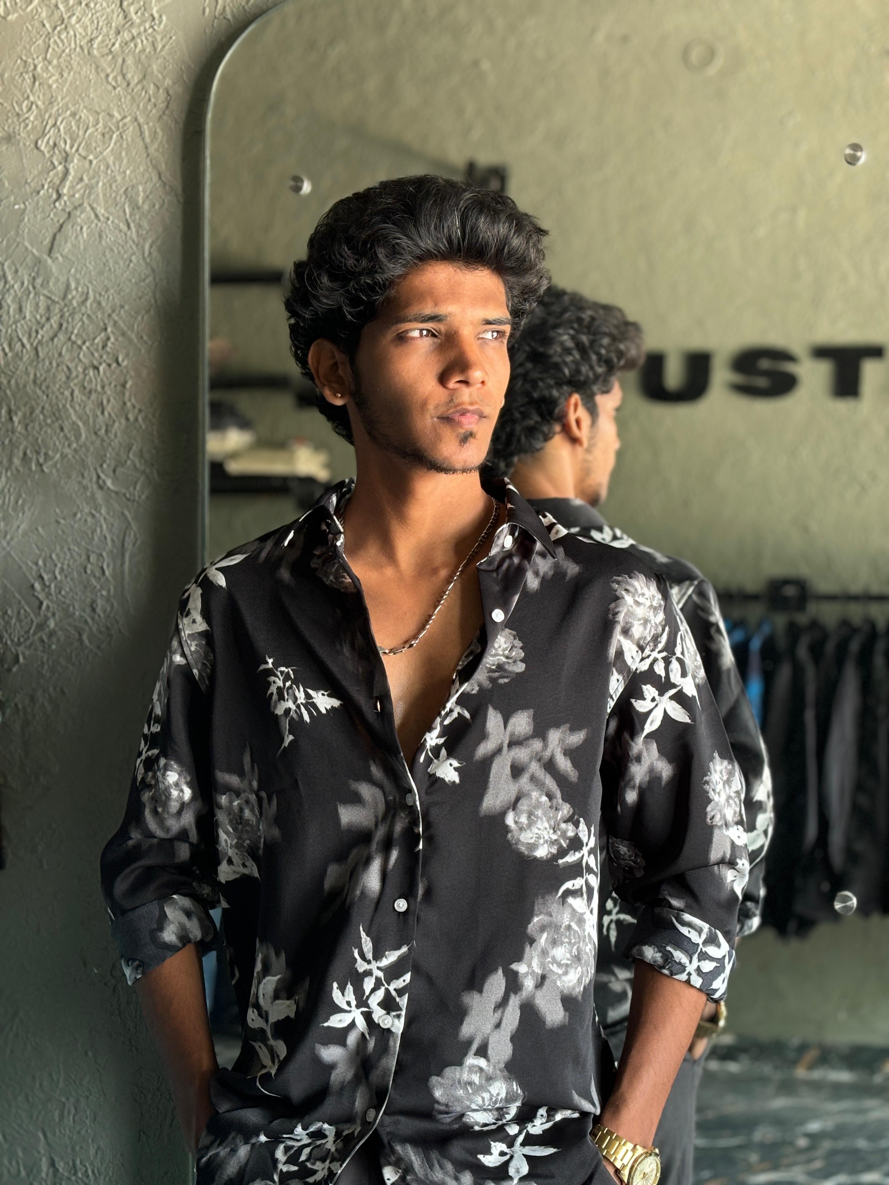 Black and gray viscose shirts Black and gray viscose shirts