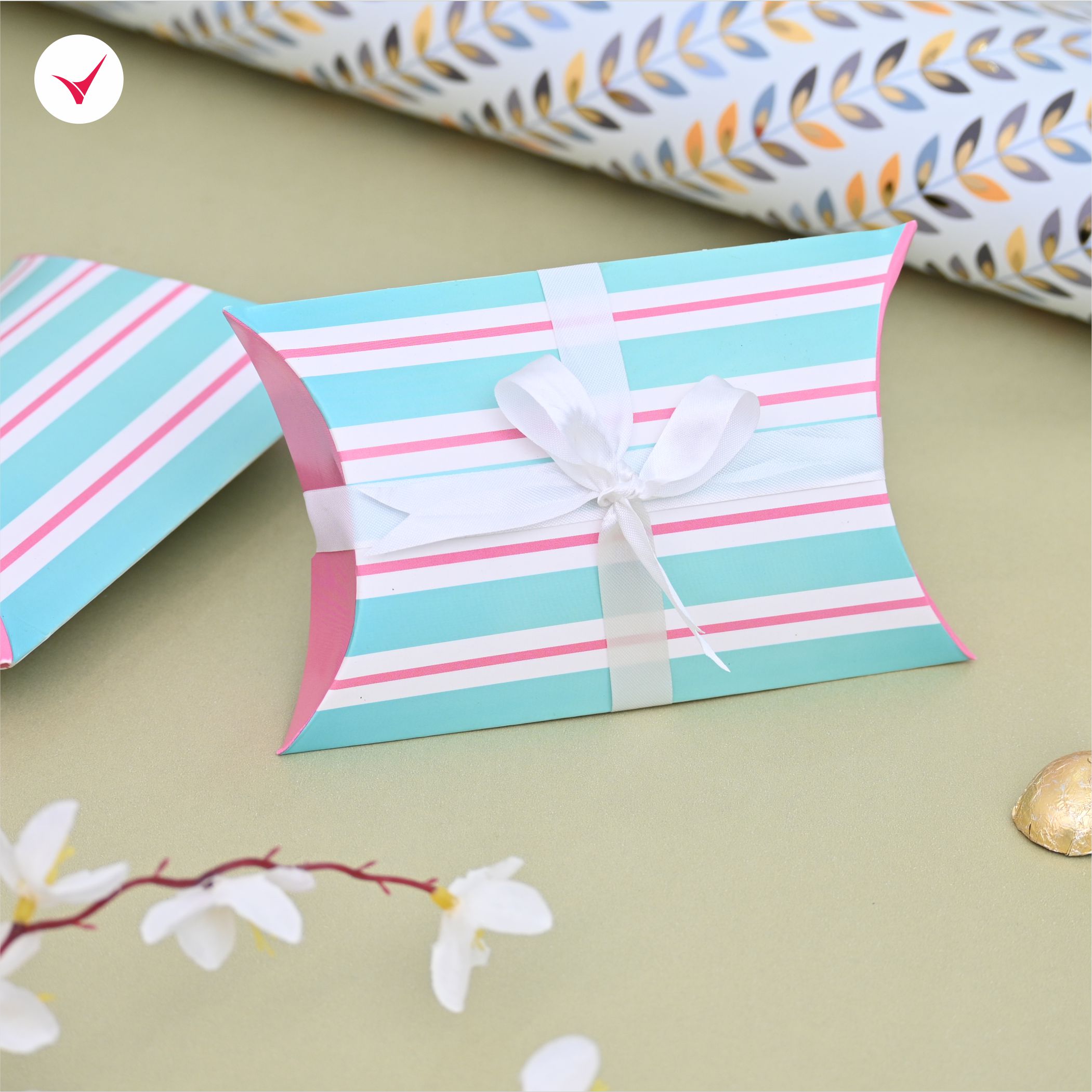 Pillow Box 1643 A Pillow Box 1643 A