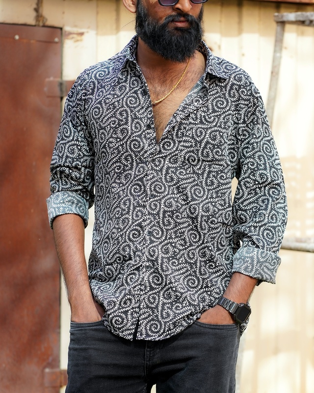 Black Abstract Printed | Body Fit | Full Sleeves