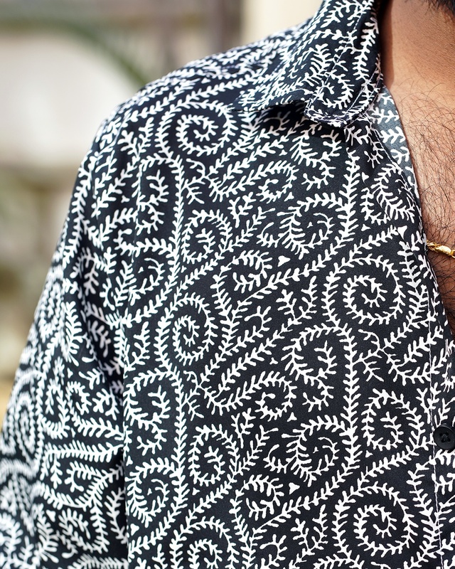 Black Abstract Printed | Body Fit | Full Sleeves