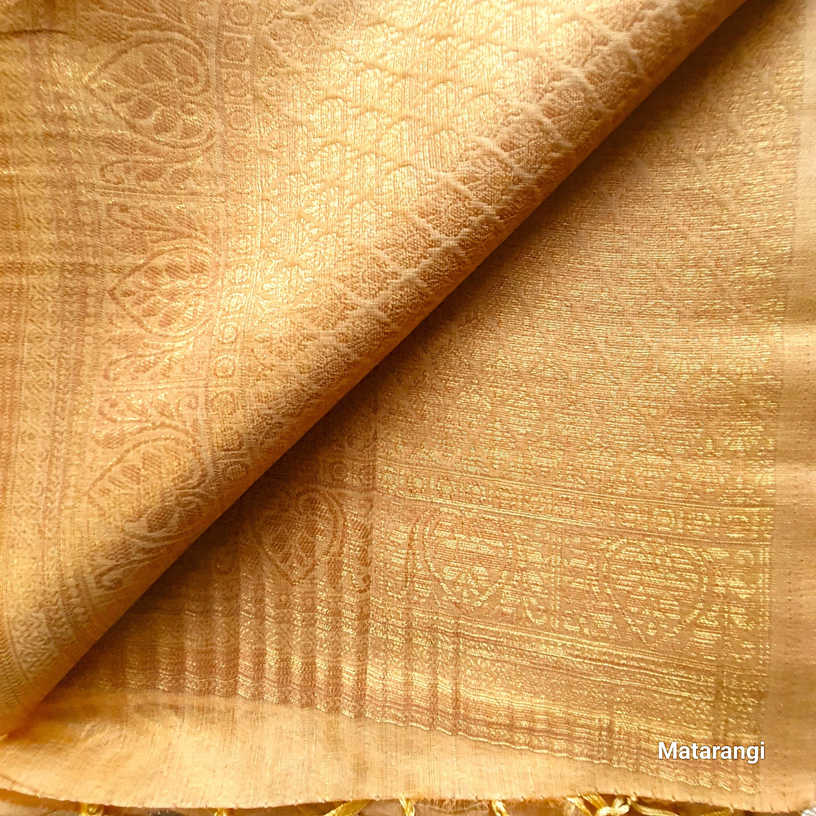 Beige Gold Zari Woven Saree Beige Gold Zari Woven Saree