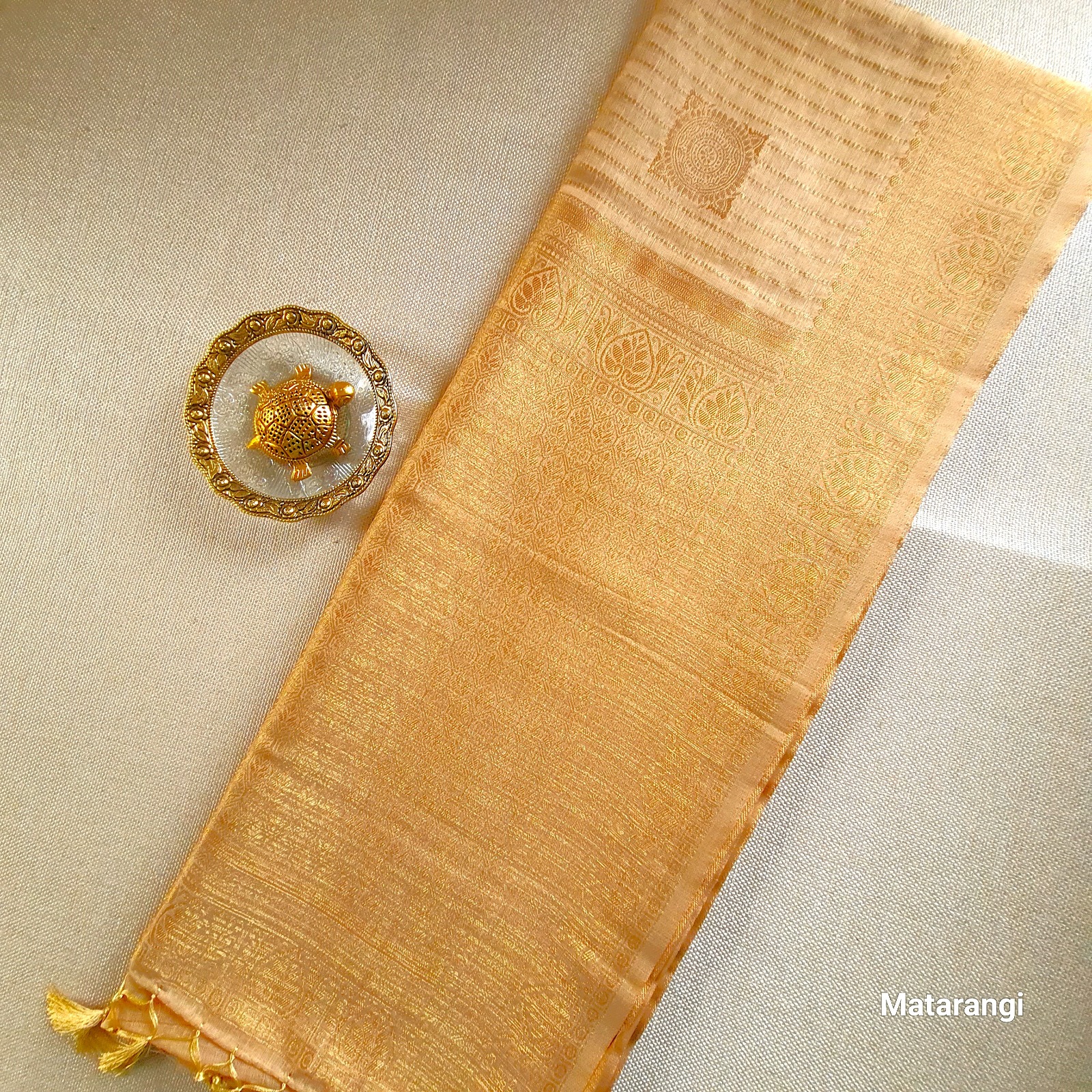 Beige Gold Zari Woven Saree Beige Gold Zari Woven Saree