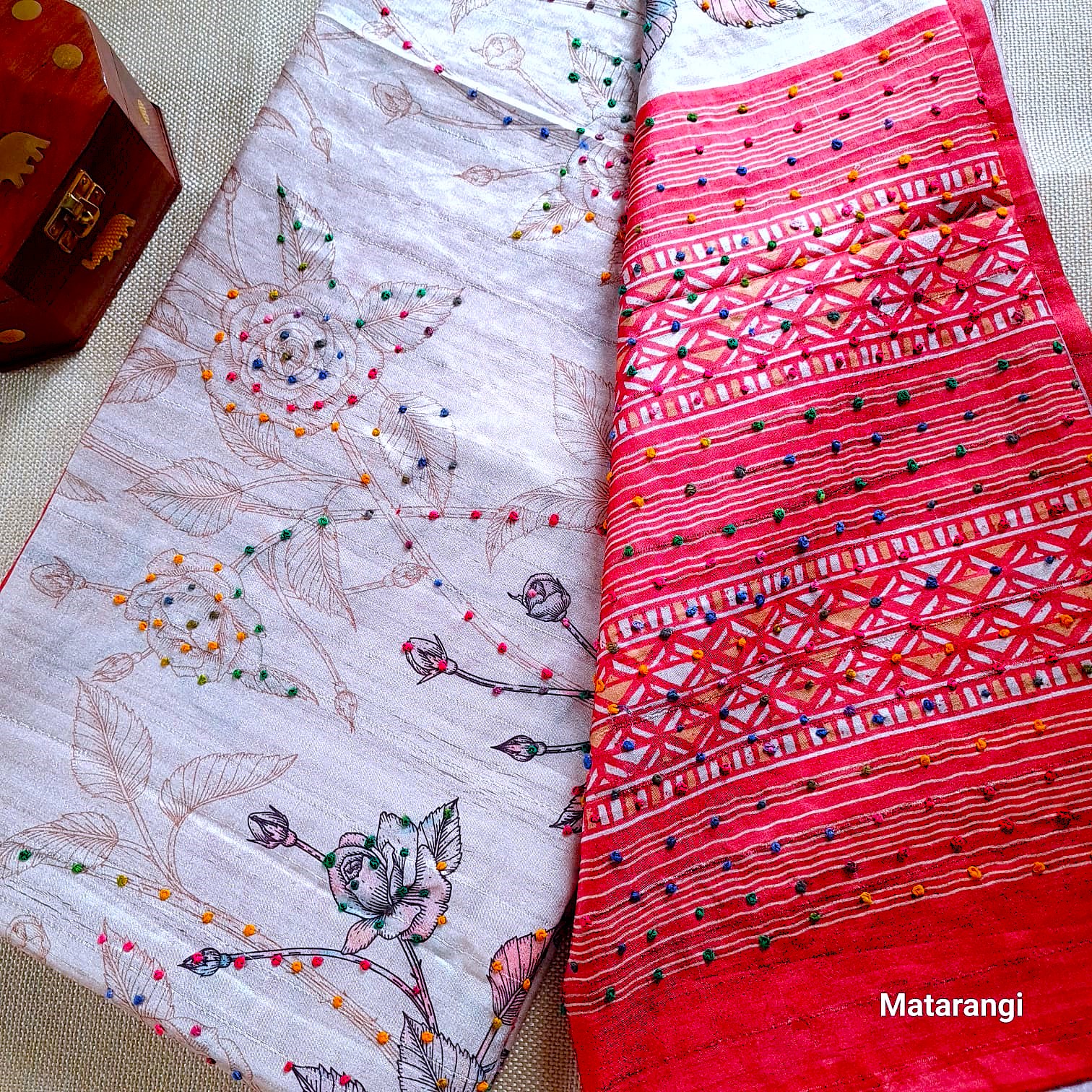 Matarangi Cream Blended Tussar French Knot Saree Matarangi Cream Blended Tussar French Knot Saree
