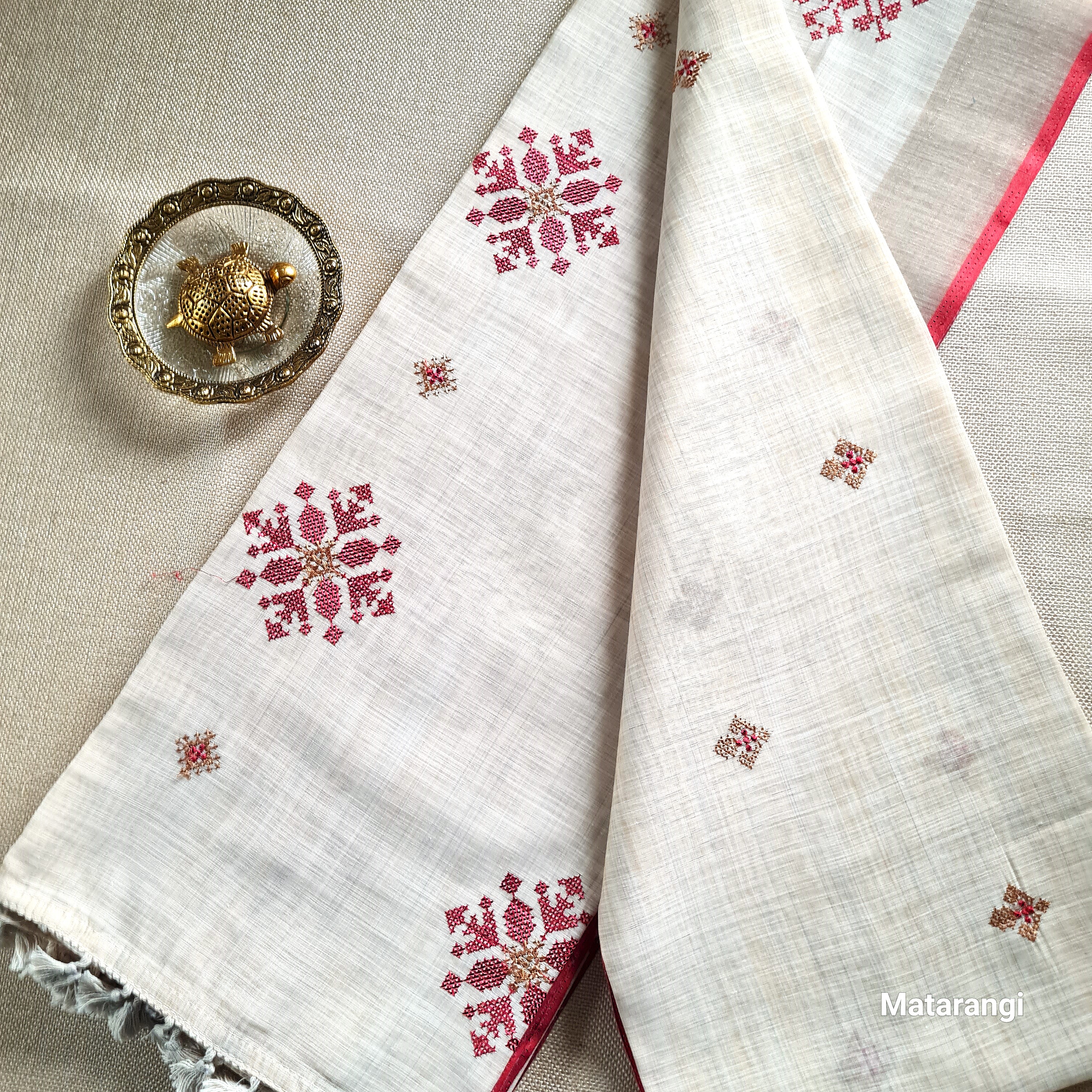 Matarangi Cream & Red Cross Stitch Munga Saree