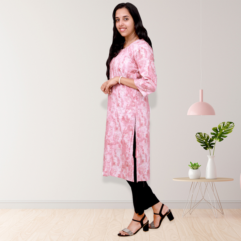 princess feeling foil printed side slit Light Pink Floral Top