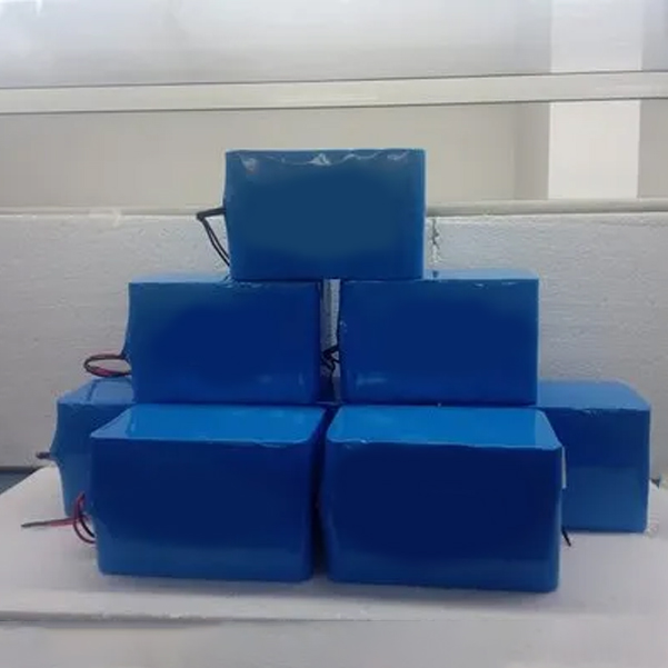 12.8V 84Ah Inverter Lithium Ion Battery Pack 12.8V 84Ah Inverter Lithium Ion Battery Pack