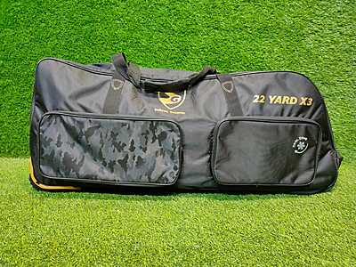 CRICKET KITBAG SG 22 YARD X3 WHEELIE