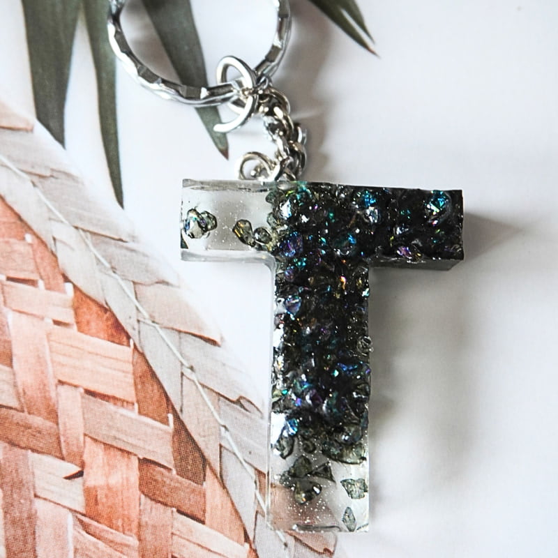 'T' IMPERFECTO MANIA LETTER KEYCHAIN