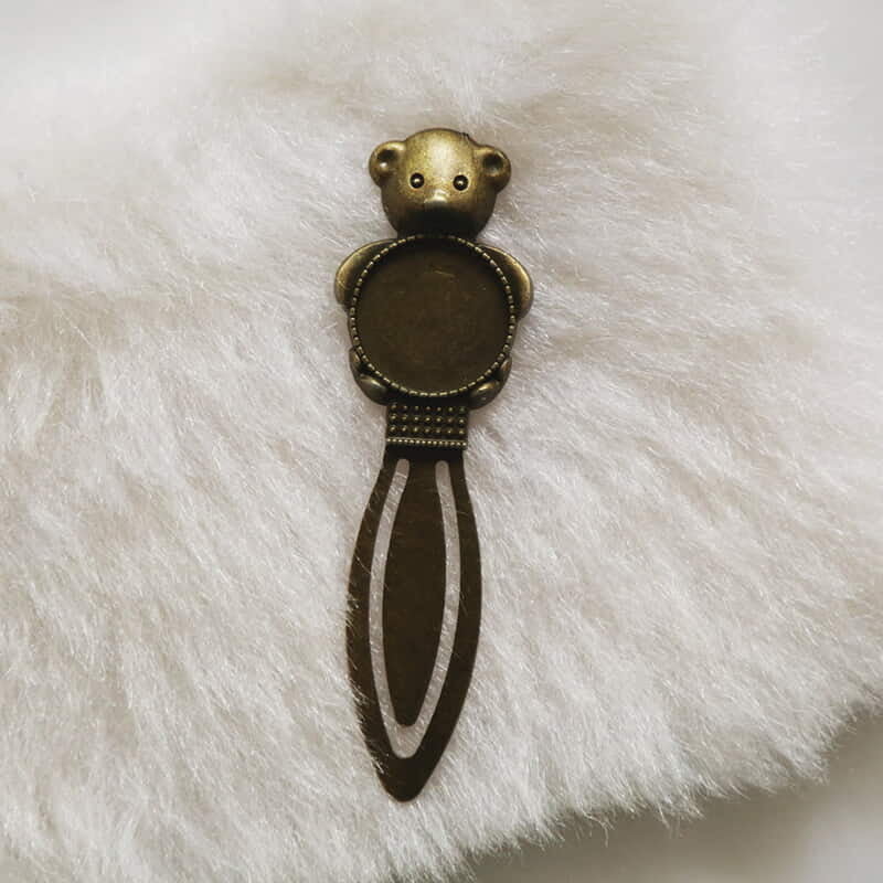 Antique Bronze Book Mark Modal 108 Antique Bronze Book Mark Modal 108