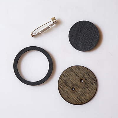 Mini Hoop Brooch Veneer Black Medium Mini Hoop Brooch Veneer Black Medium