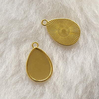 Pendant Gold Modal 106 Pendant Gold Modal 106