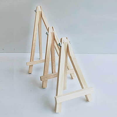 Wooden Easel   6"