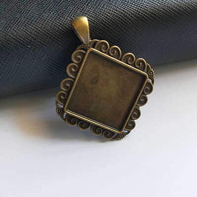 Pendant Antique Bronze Modal 107