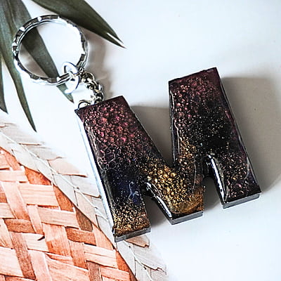 'M' COSMIC EFFECT LETTER KEYCHAIN