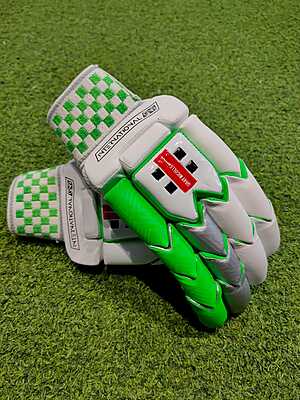 Cricket Batting Gloves -GN 9 INTERNATIONAL M RH