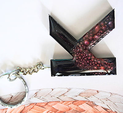'K' AMANTE DEL COSMOS LETTER KEYCHAIN