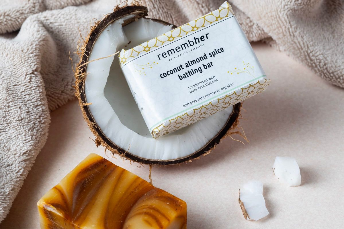 Coconut Almond Spice Exfoliating Bathing Bar