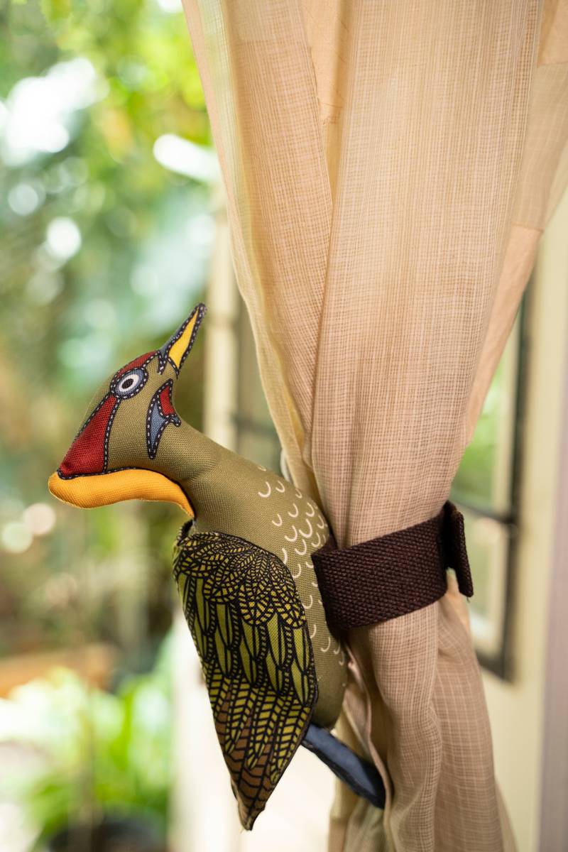 Lesser Yellow Naped Woodpecker Curtain Holder Lesser Yellow Naped Woodpecker Curtain Holder
