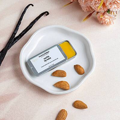 Remembher - Vanilla Lip Balm Remembher - Vanilla Lip Balm