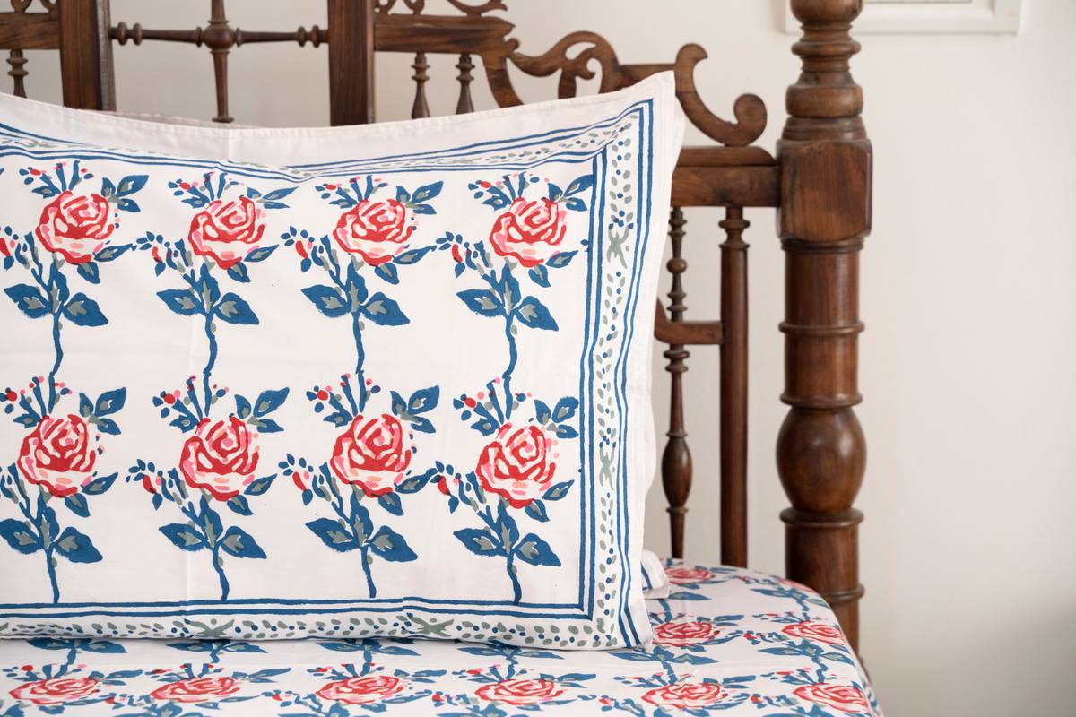 Rose Garden - Bedsheet Rose Garden - Bedsheet