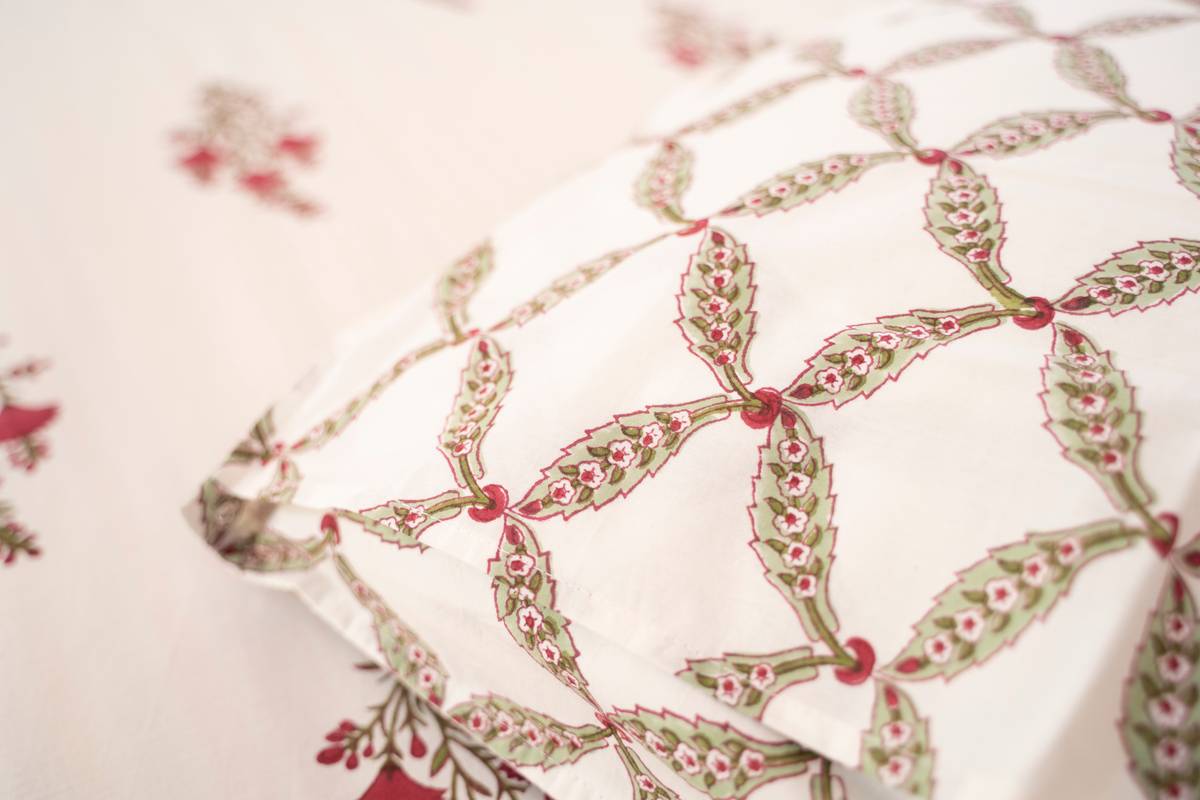 Floral Bouquet - Bedsheet Floral Bouquet - Bedsheet