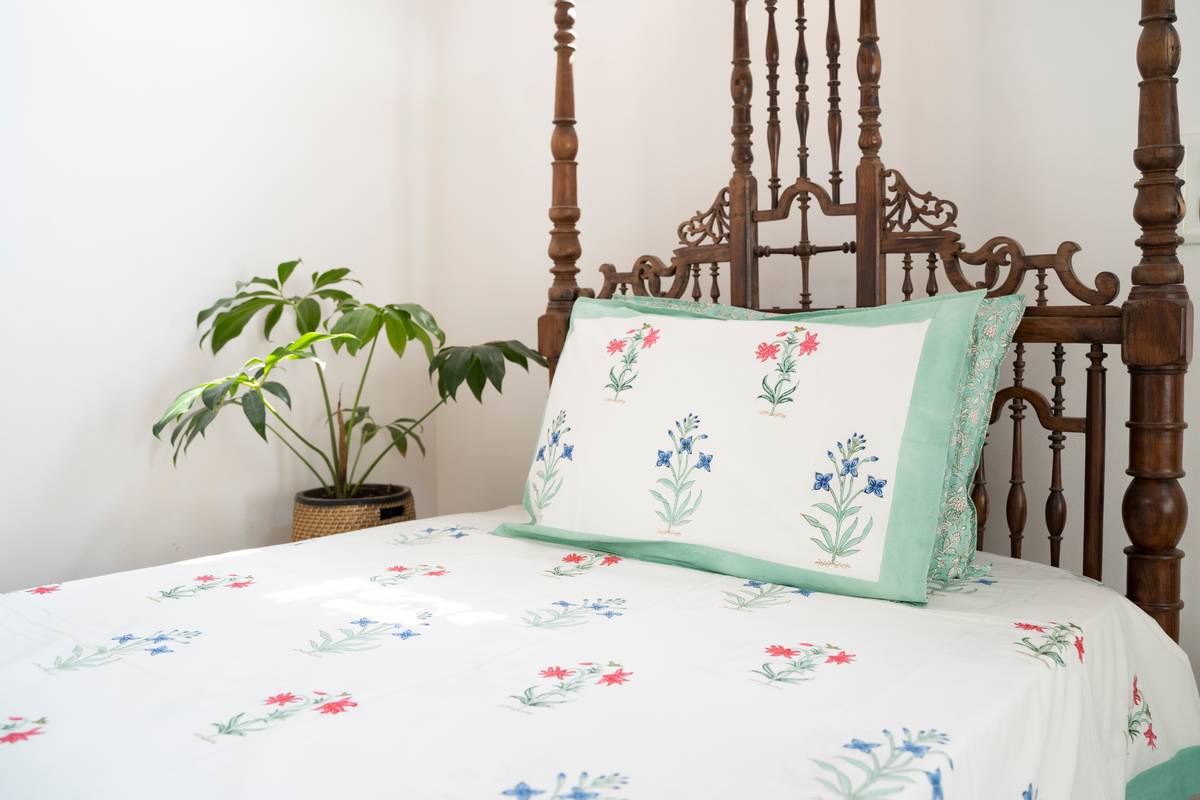 Posies - Bedsheet Posies - Bedsheet