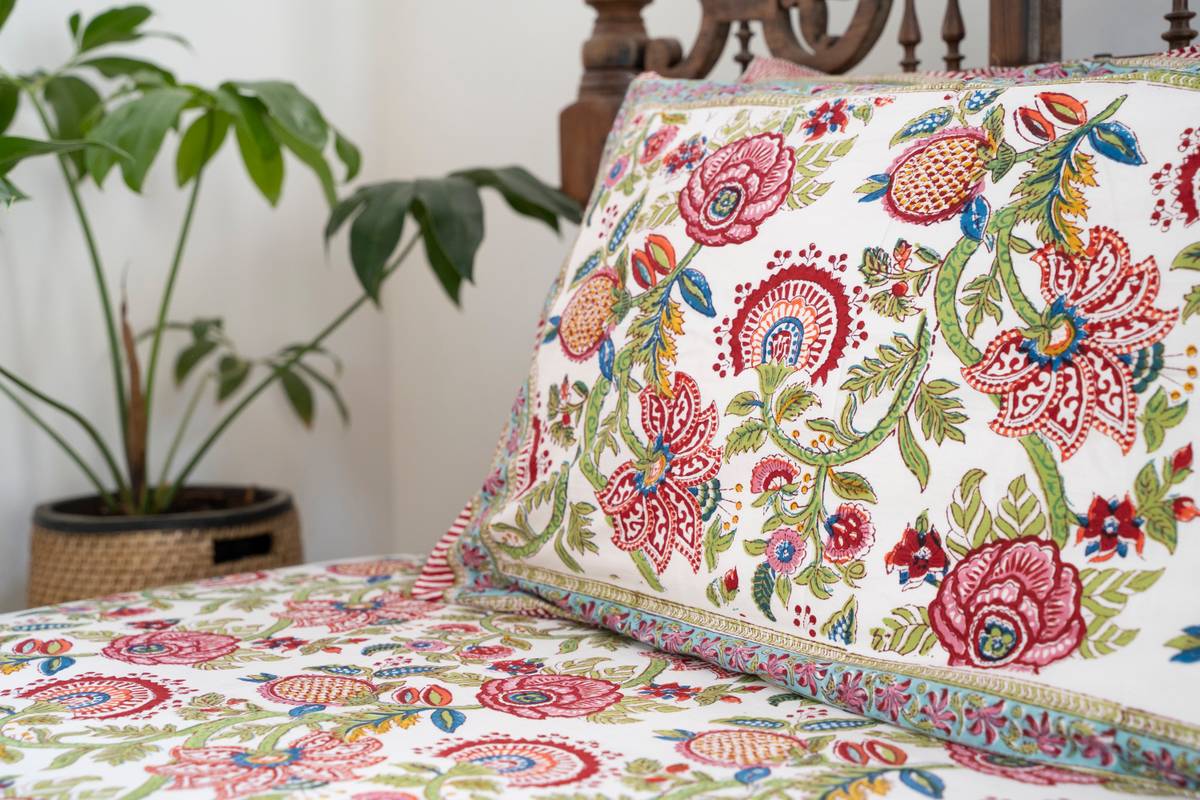 Floral Maze - Bedsheet