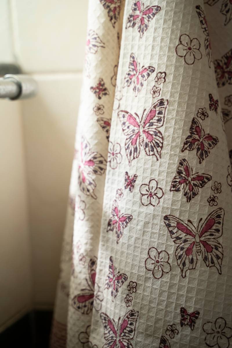 Fluttering Butterflies - Towel Fluttering Butterflies - Towel