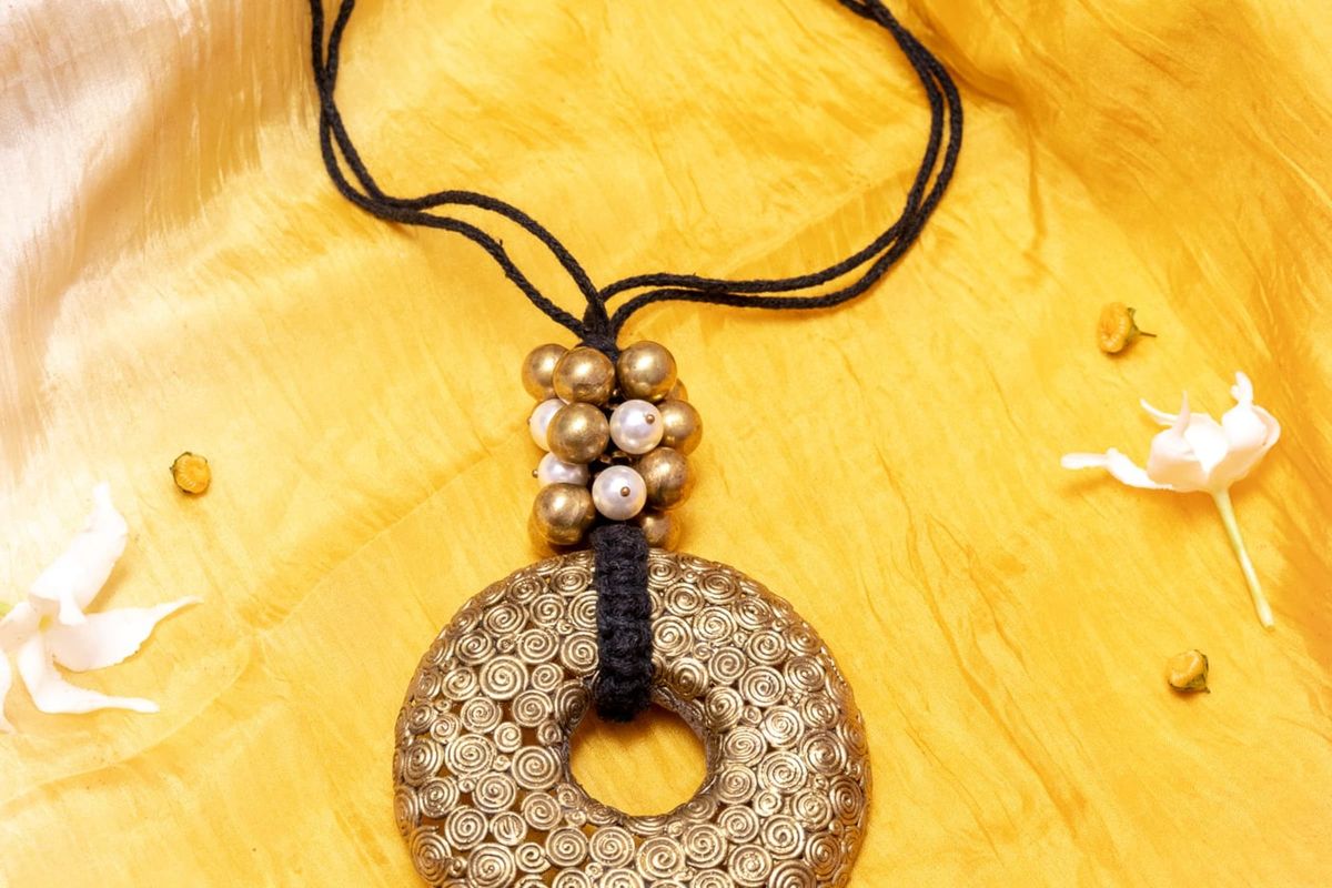 Black Gold Tone Big Pendant Necklace With Beads