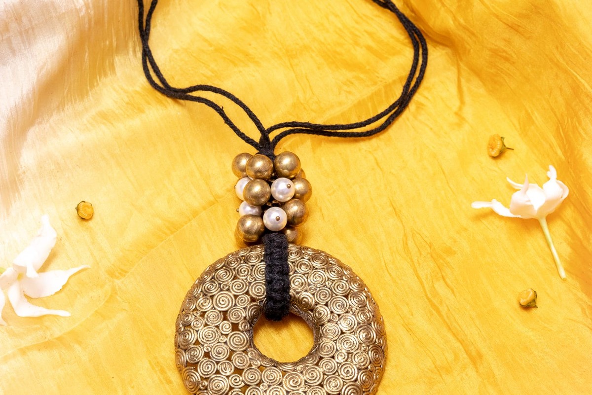 Black Gold Tone Big Pendant Necklace With Beads Black Gold Tone Big Pendant Necklace With Beads