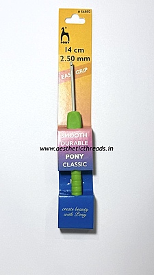 Easy grip handle crochet hook
