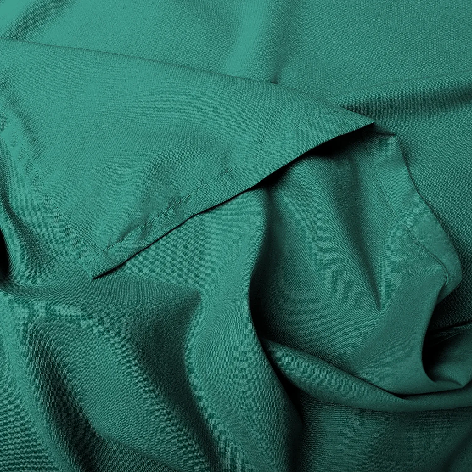 Sofrito Bedsheet Glace Cotton 300 TC - Plain - Emerald Green Sofrito Bedsheet Glace Cotton 300 TC - Plain - Emerald Green