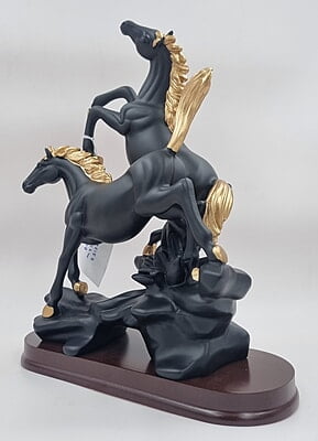 2 Horse