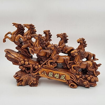 Vastu 8 Horse