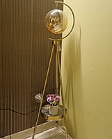 Single Ball Lamp