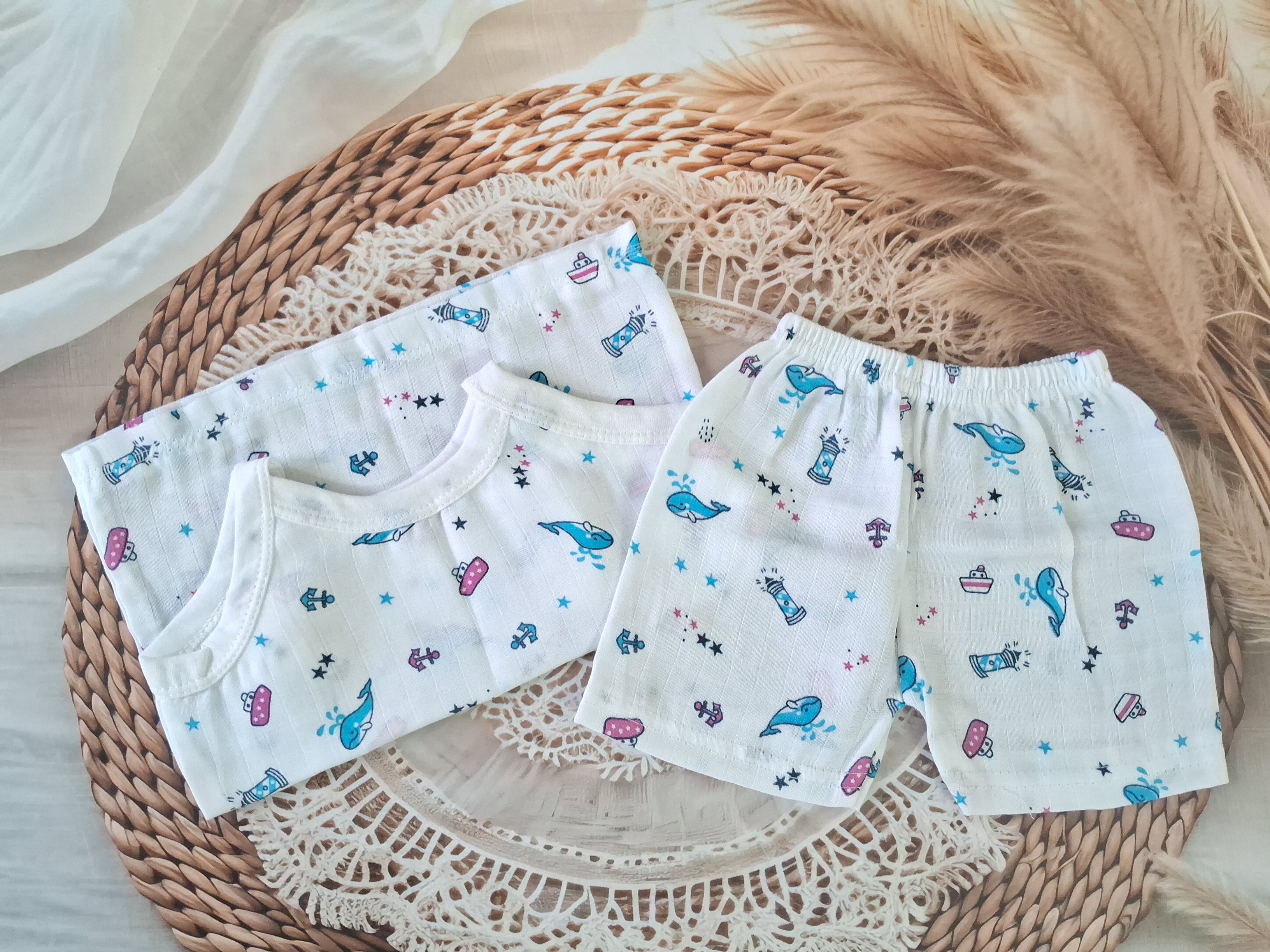 Muslin Jabla Set - White Whale -Knot Type