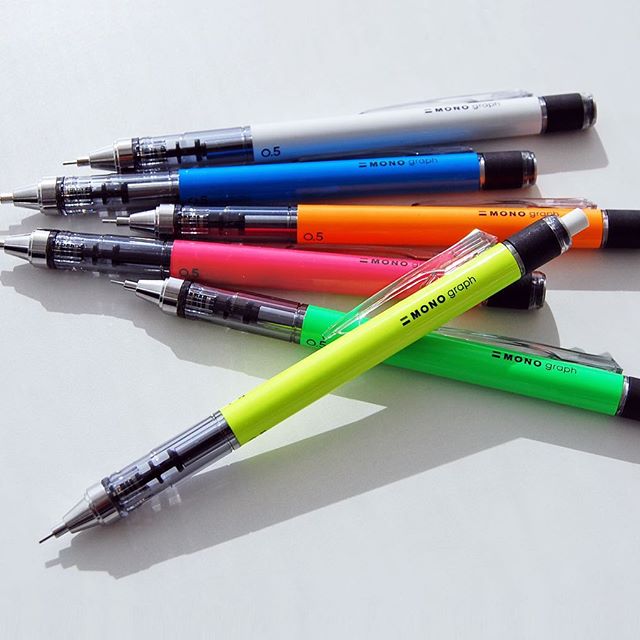 DPA-134C TOMBOW MONO GRAPH MECHANICAL PENCIL, 0.5MM, NEON YELLOW