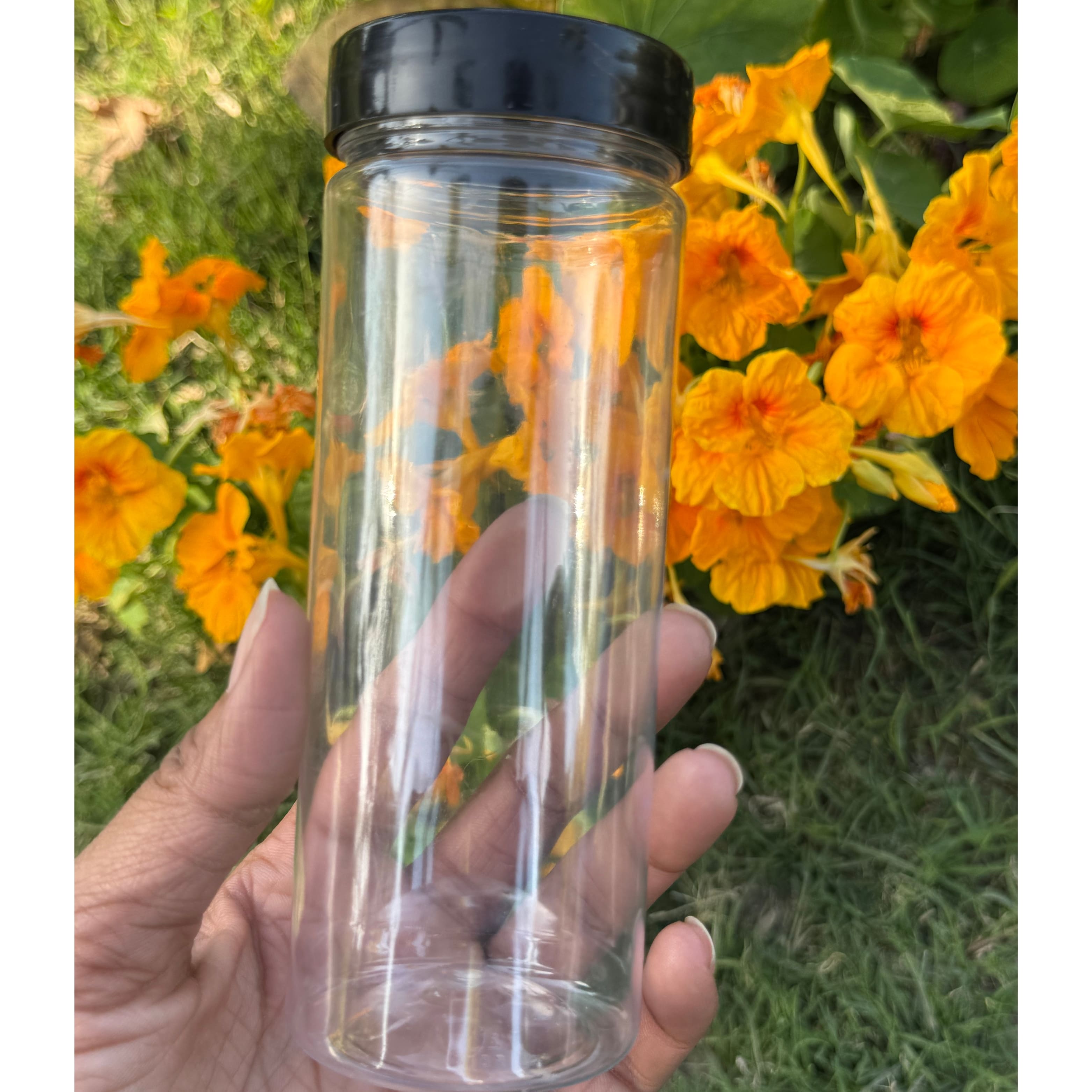 500ml Round PET Jar + 63mm Plastic Black Cap 500ml Round PET Jar + 63mm Plastic Black Cap