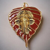 Mini Enamel Leaf Ganesh Red color Aluminium Idol