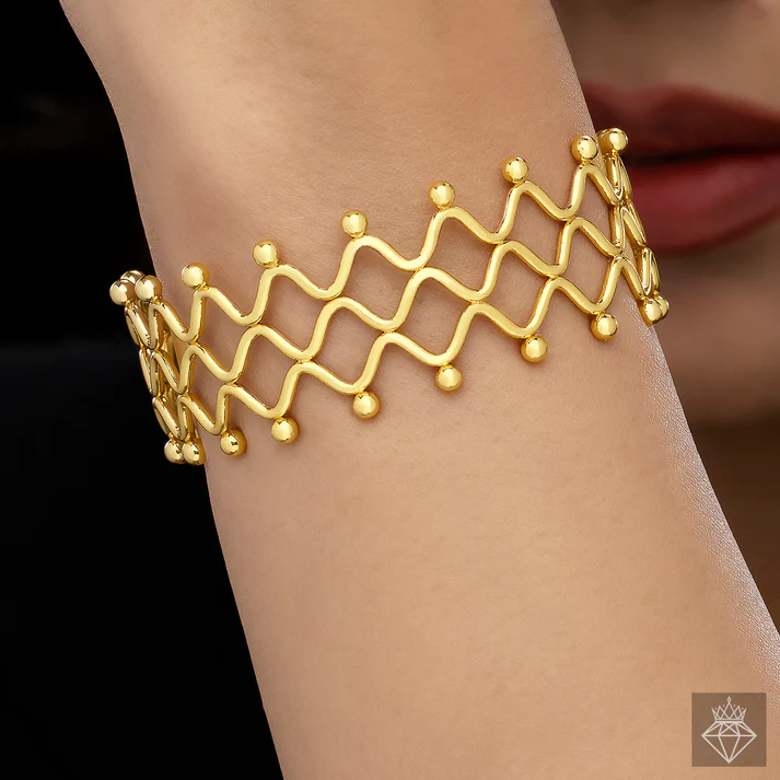 PRAO Anti-Tarnish Golden Bangle Bracelet PRAO Anti-Tarnish Golden Bangle Bracelet
