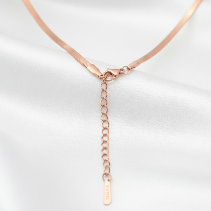 KAYYA21 Elegant Rose Gold-Plated Four-Leaf Clover Pendant Necklace – Stainless Steel