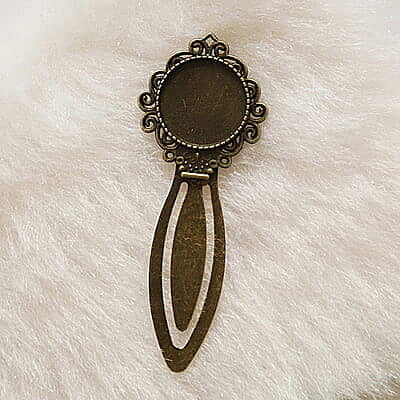 Antique Bronze Book Mark Modal 106 Antique Bronze Book Mark Modal 106