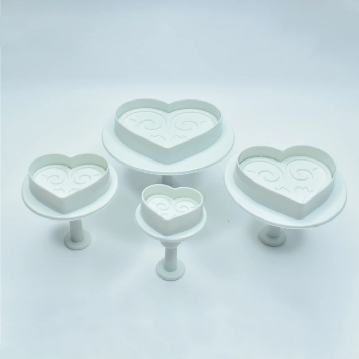 4 in 1 Heart Plunger Fondant & Cookie Cutter 4 in 1 Heart Plunger Fondant & Cookie Cutter