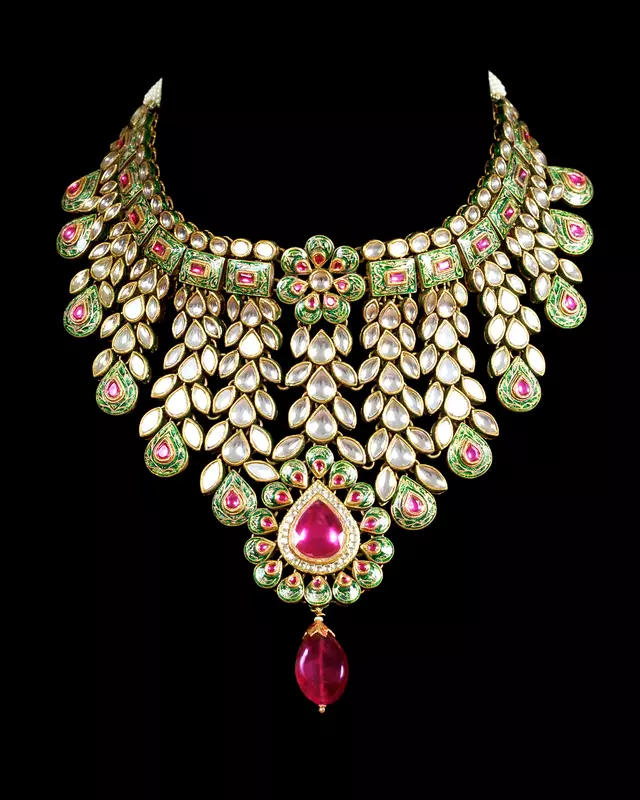 NECKLACE 4 NECKLACE 4