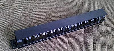 Cent Cable Manager 19" 1U, ABS
