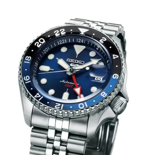 Seiko 5 Sports Blueberry GMT SKX RE