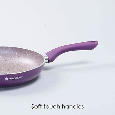 Wonderchef Royal Velvet Non-Stick Fry Pan with Induction Bottom 3 mm thick 26cm 2.1 litres Wonderchef Royal Velvet Non-Stick Fry Pan with Induction Bottom 3 mm thick 26cm 2.1 litres