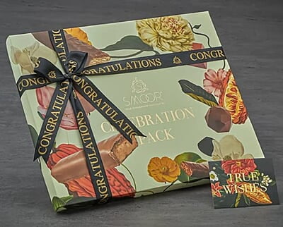 SMOOR Premium Celebration Box Chocolates Gift Pack Special Occasions Box of 20 (300gm)