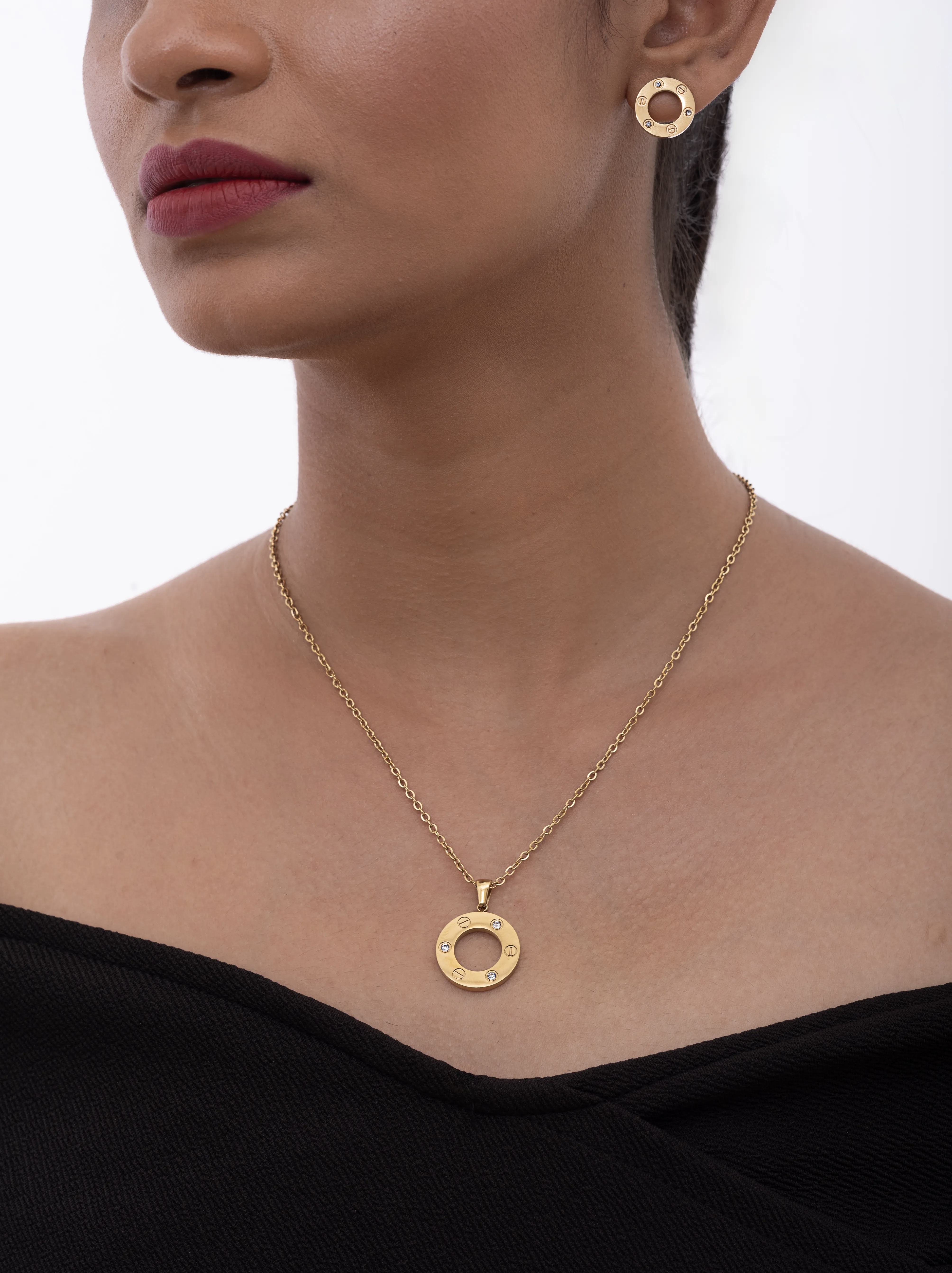 The Signature Circle set The Signature Circle set