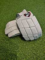 Cricket Batting Gloves -SG LITEVATE Cricket Batting Gloves -SG LITEVATE